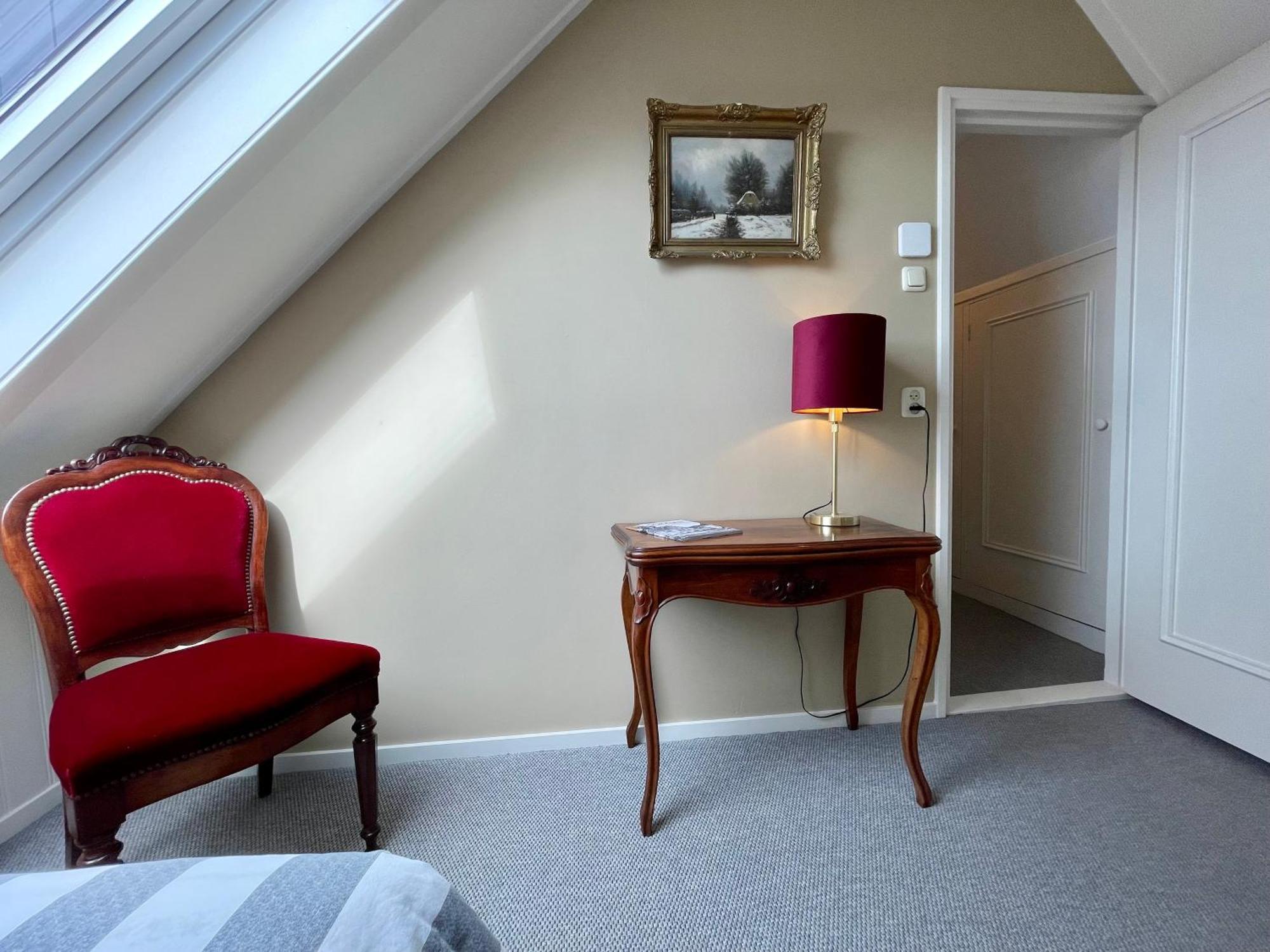 Herberg Het Rechthuis Rinsumageest Chambre photo