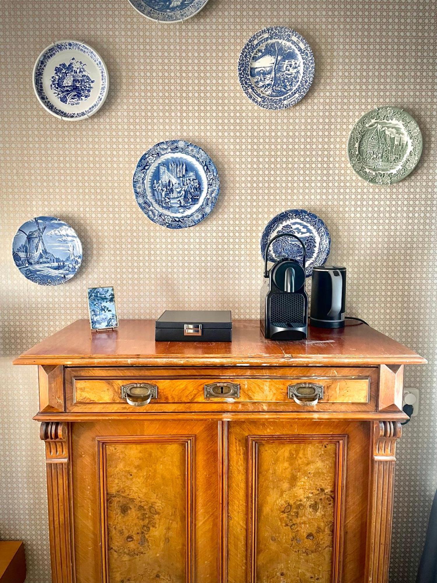 Herberg Het Rechthuis Rinsumageest Extérieur photo